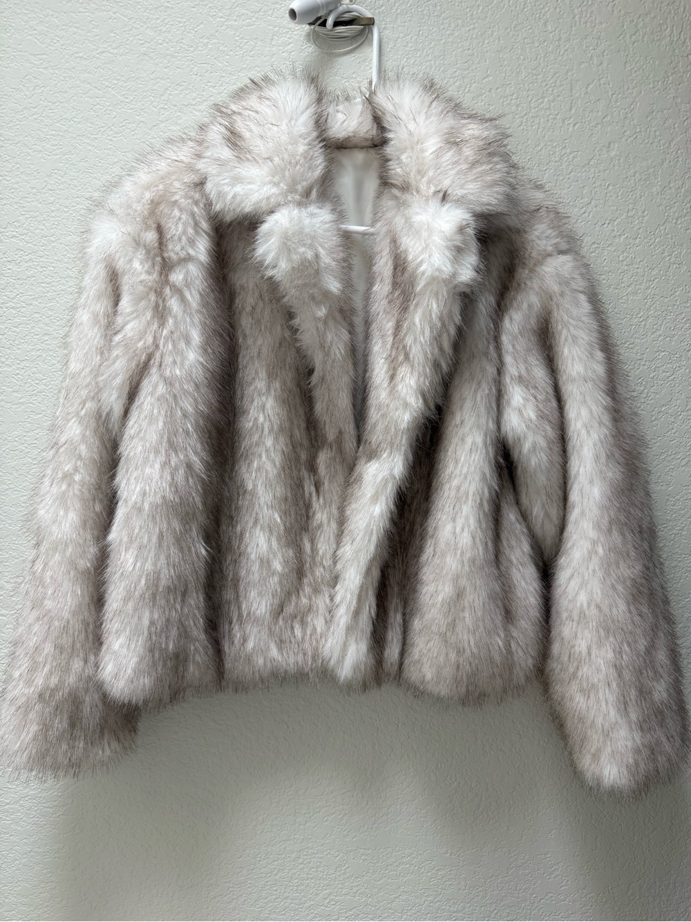 SHEIN Plush Faux Fur Cropped Jacket - Light Beige